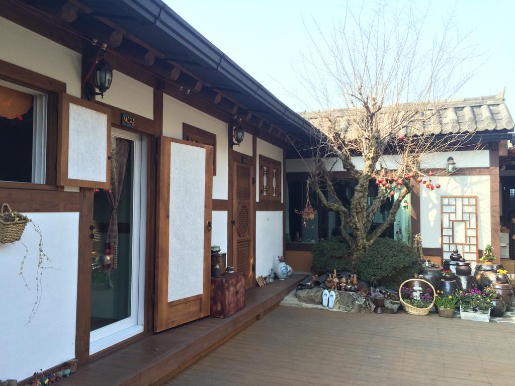 Inyeon Hanok Guesthouse Čondžu Exteriér fotografie